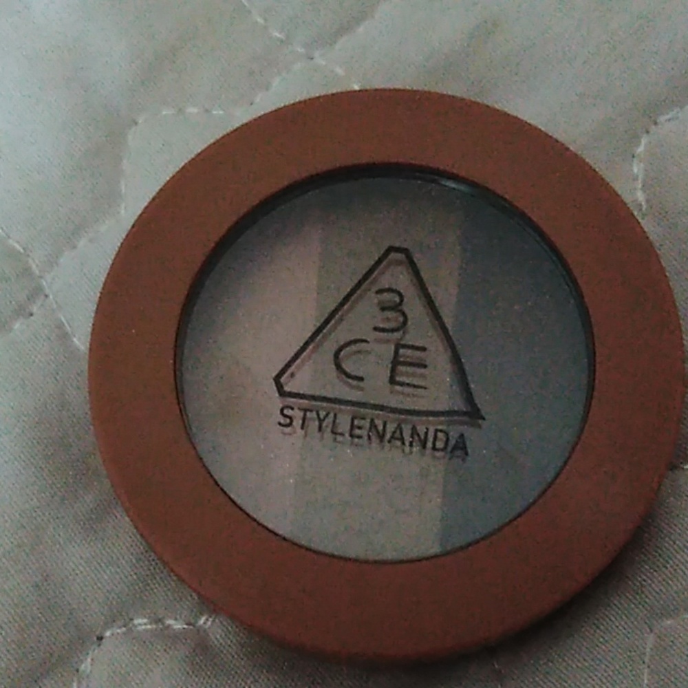 3ce gotta do triple shadow